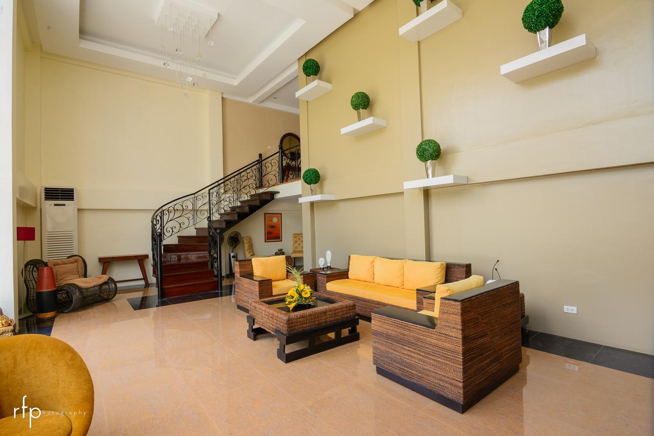 Balai Carmela Hotel Tuguegarão Exterior foto