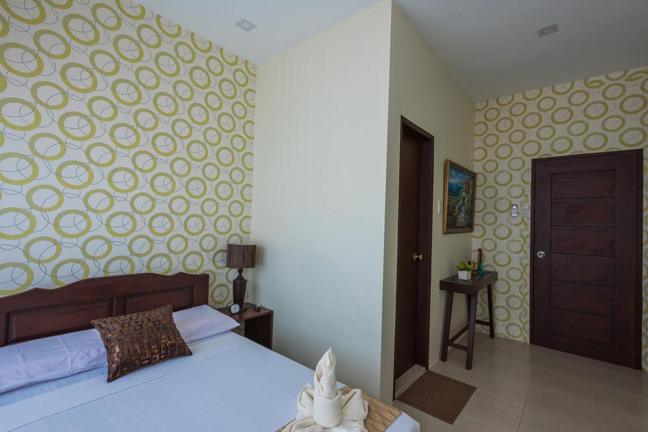 Balai Carmela Hotel Tuguegarão Exterior foto