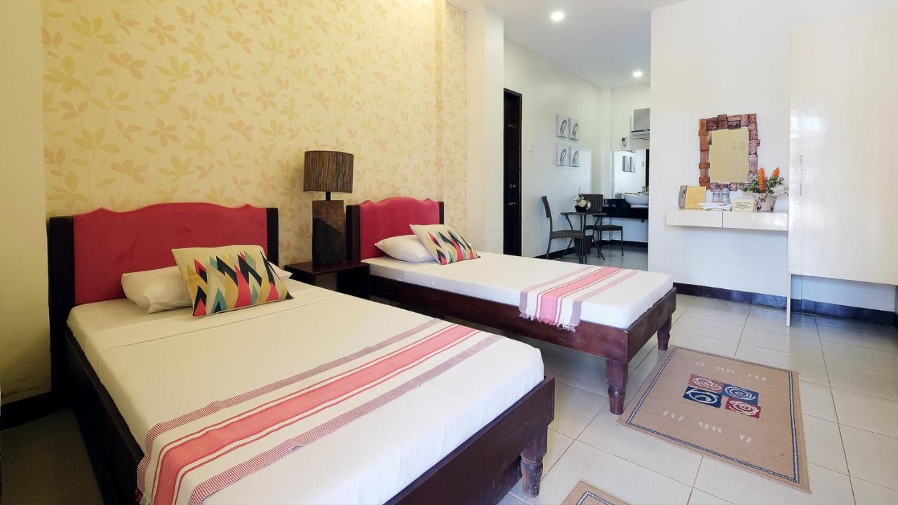 Balai Carmela Hotel Tuguegarão Exterior foto